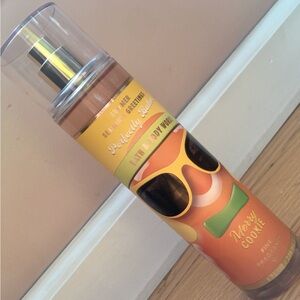 Bath & Body Works Merry Cookie Yellow Orange Body Mist